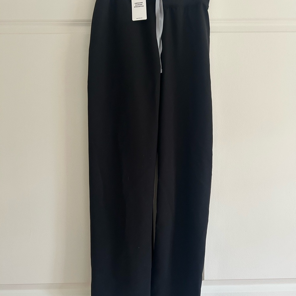 Figs Livingston scrub pants SET